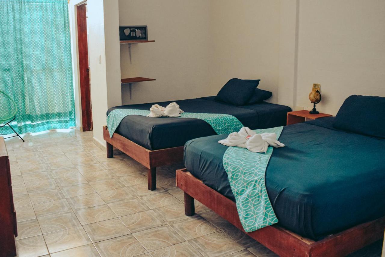 Les Trois Singes - Friendly Hostel Isla Mujeres Kültér fotó