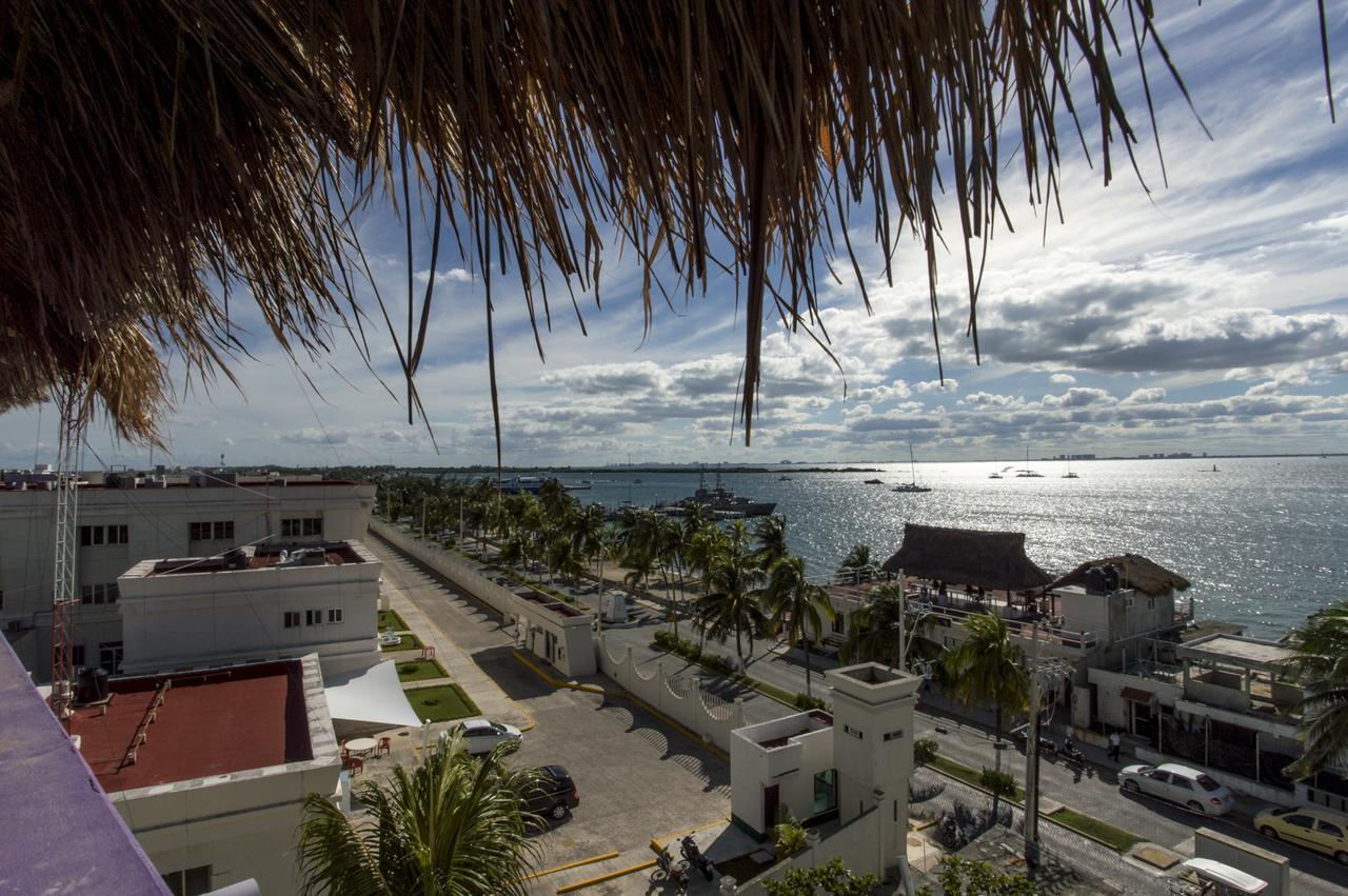 Les Trois Singes - Friendly Hostel Isla Mujeres Kültér fotó